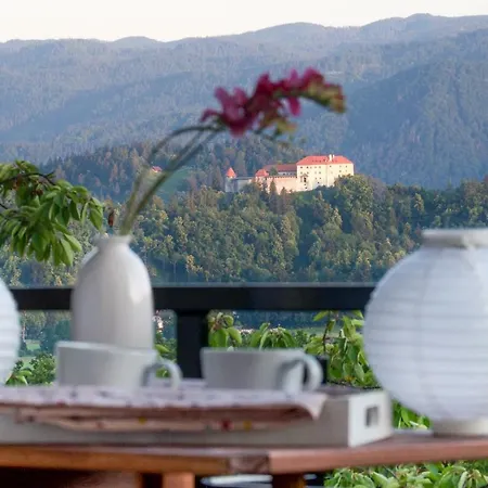 & Yoga Διαμέρισμα *